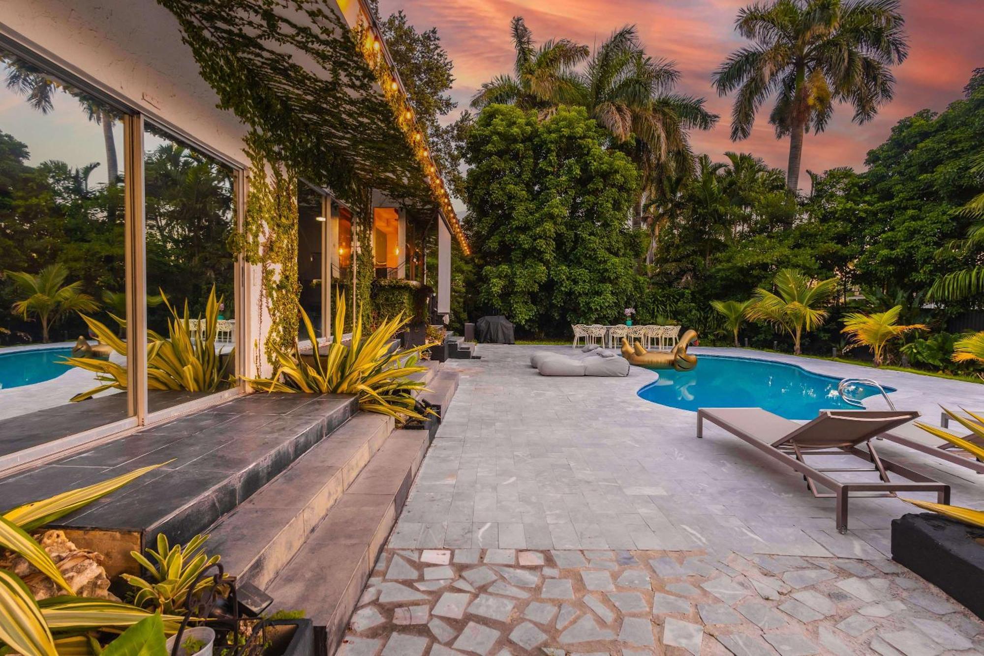 New Jungle Paradise Heated Pool Bbq Soccer Pousada
