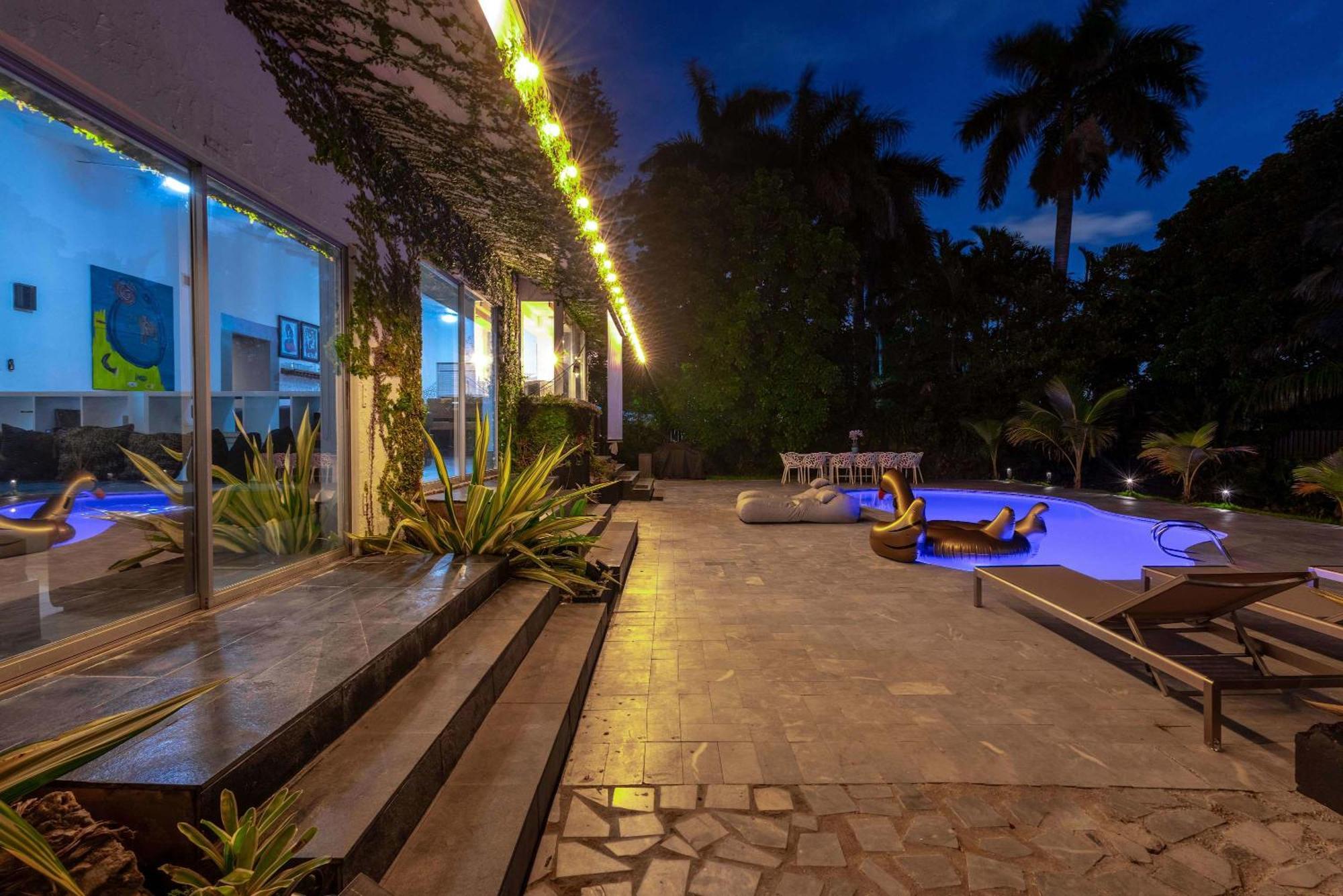 New Jungle Paradise Heated Pool Bbq Soccer Villa Miami